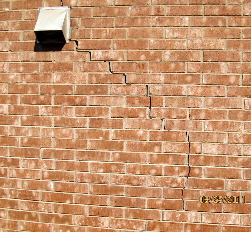 Brick & Mortar Cracking